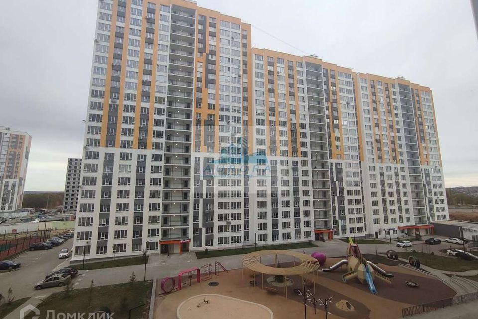 Продаётся 2-комнатная квартира, 66.7 м²