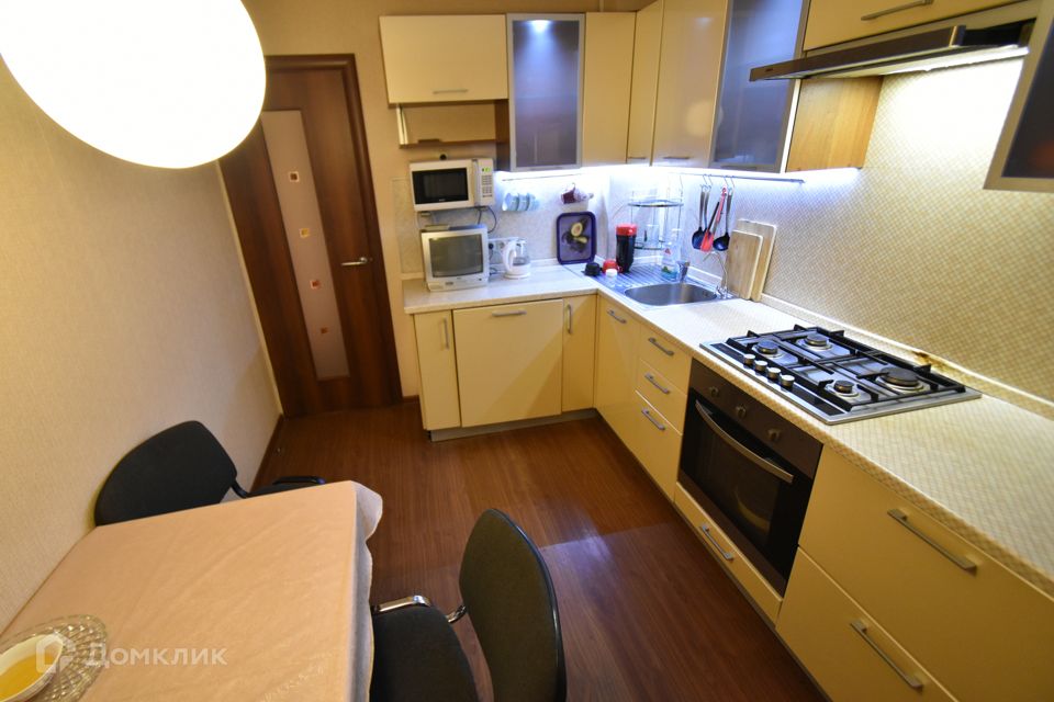Сдаётся 2-комнатная квартира, 52 м²