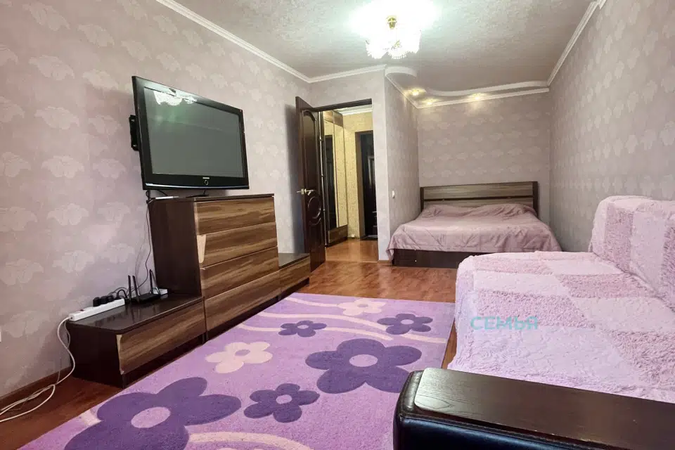 Сдаётся 1-комнатная квартира, 42 м²
