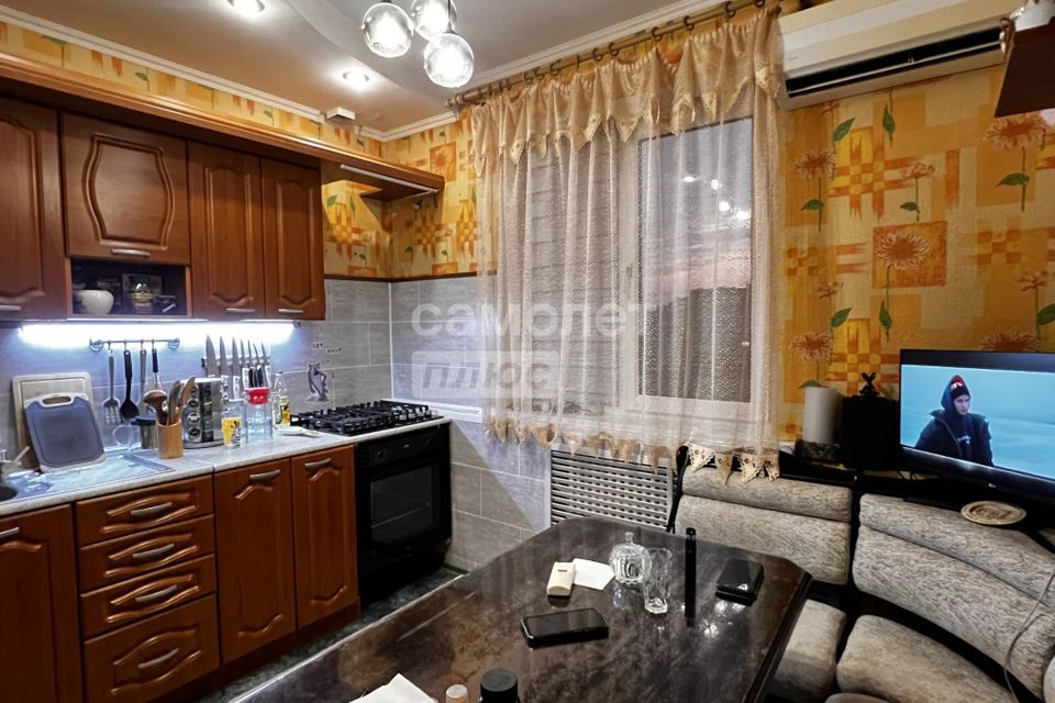 Продаётся 2-комнатная квартира, 57 м²