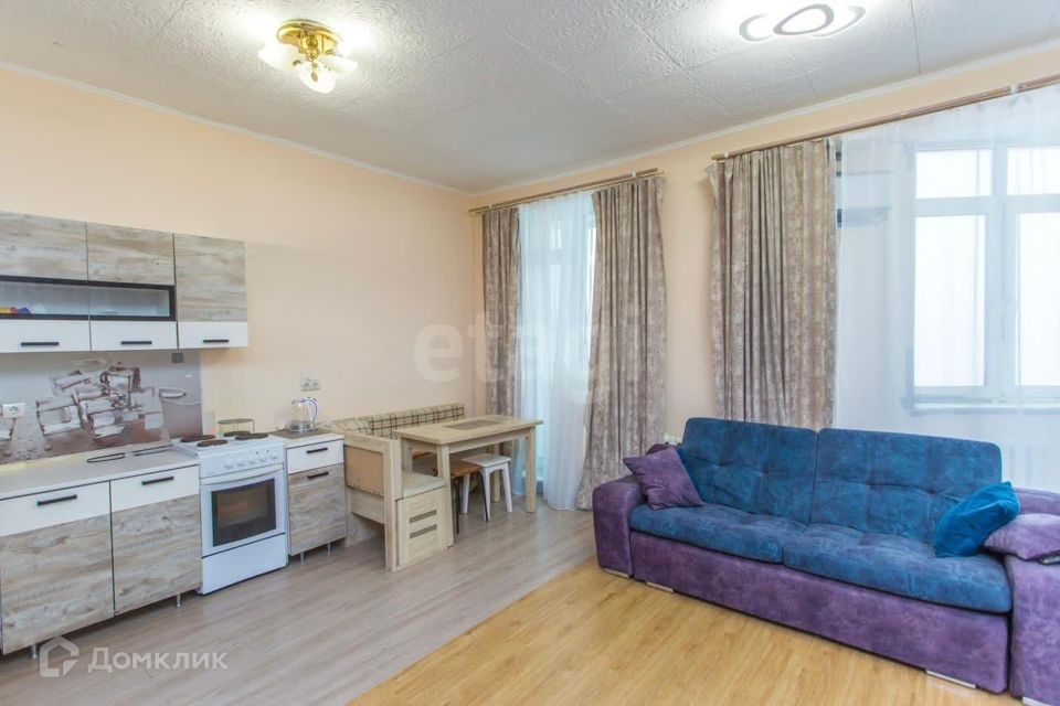 Продаётся 1-комнатная квартира, 42.5 м²
