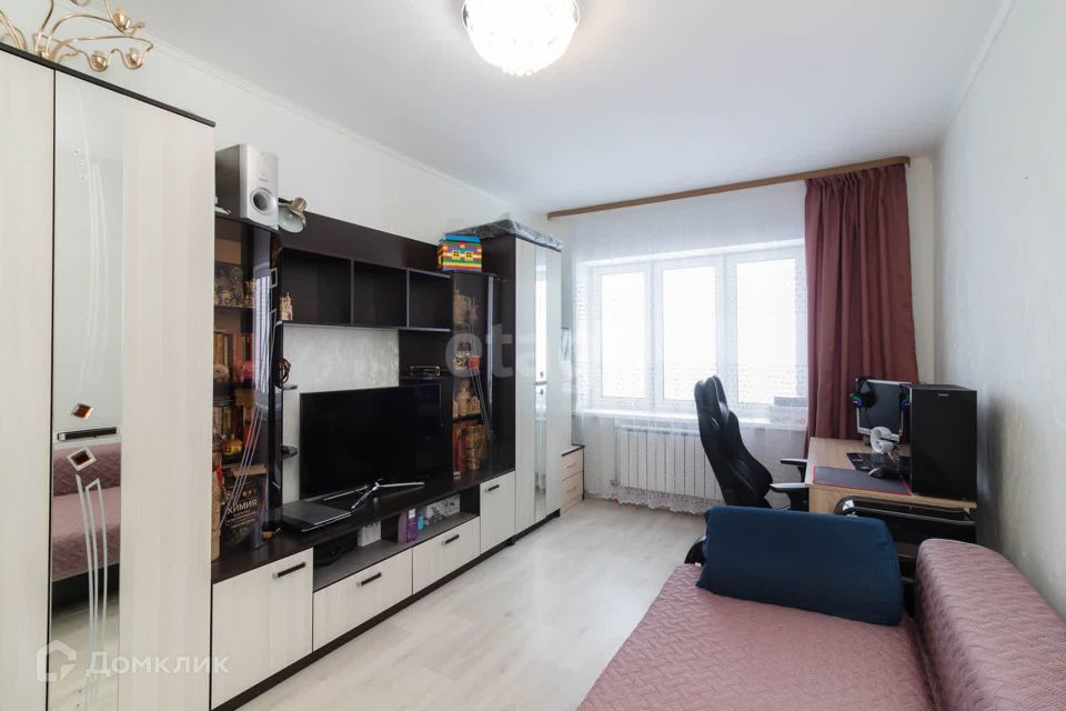 Продаётся 1-комнатная квартира, 42.8 м²