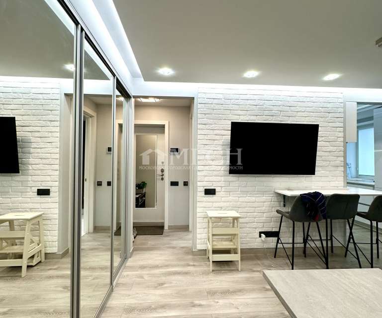 Продаётся 3-комнатная квартира, 55 м²