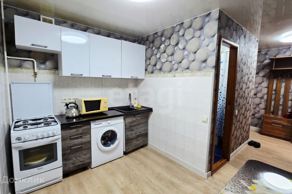 Продаётся 1-комнатная квартира, 50 м²