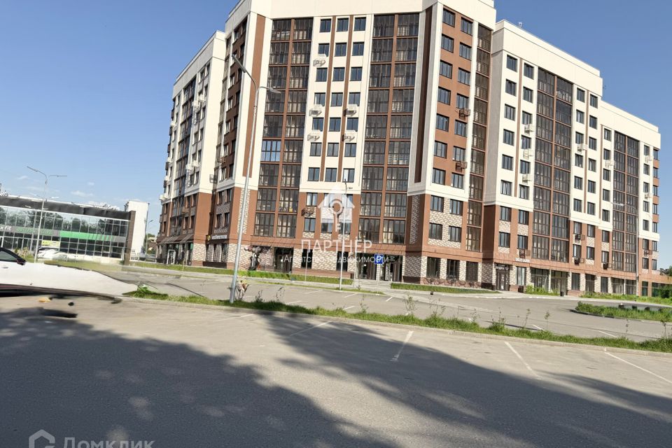 Продаётся 3-комнатная квартира, 111.7 м²