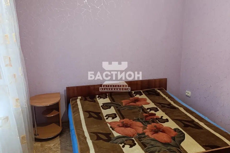 Продаётся 3-комнатная квартира, 42 м²