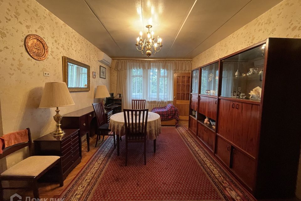 Продаётся 4-комнатная квартира, 81.4 м²