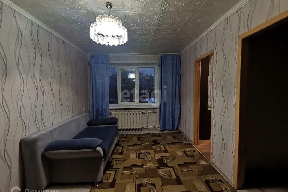 Продаётся 4-комнатная квартира, 60.6 м²