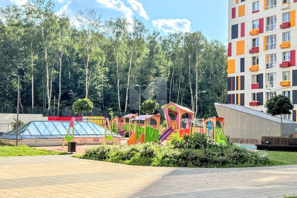 Сдаётся 3-комнатная квартира, 77 м²