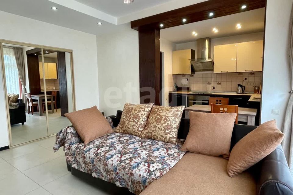 Продаётся 2-комнатная квартира, 60 м²