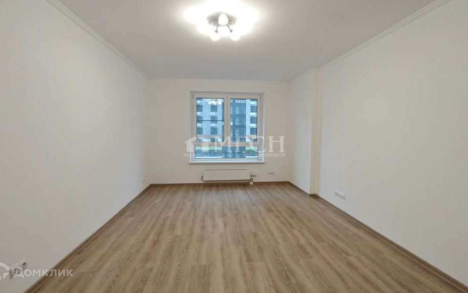 Продаётся 1-комнатная квартира, 42 м²