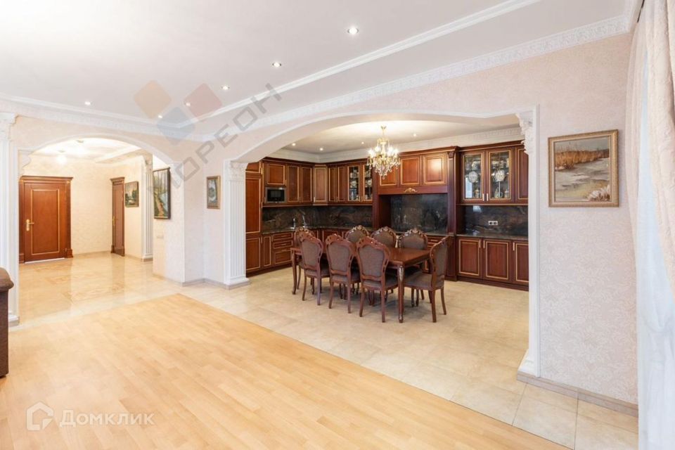 Продаётся 5-комнатная квартира, 162.8 м²