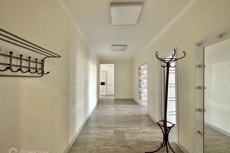 Продаётся 3-комнатная квартира, 90 м²