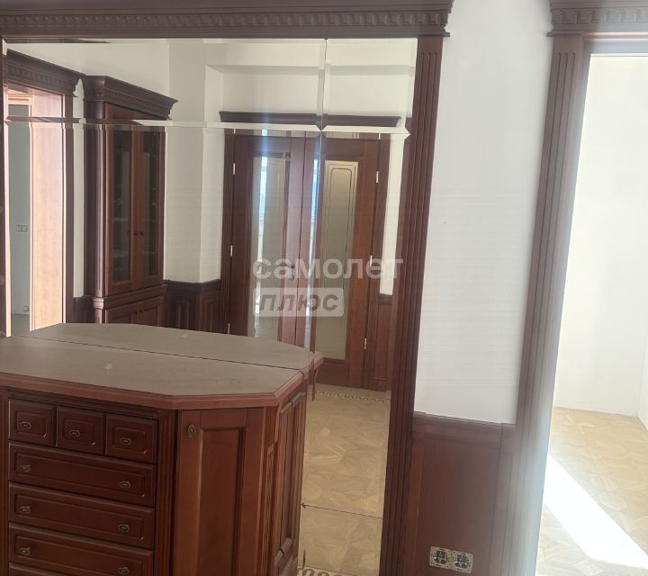 Продаётся 3-комнатная квартира, 120 м²