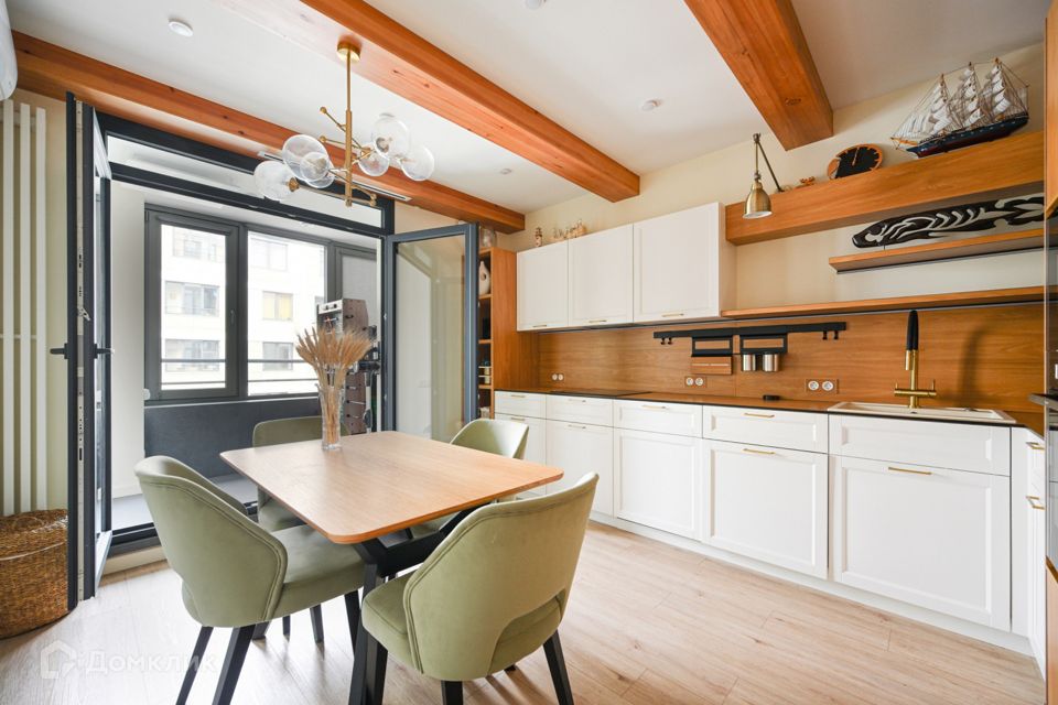 Продаётся 3-комнатная квартира, 106.8 м²