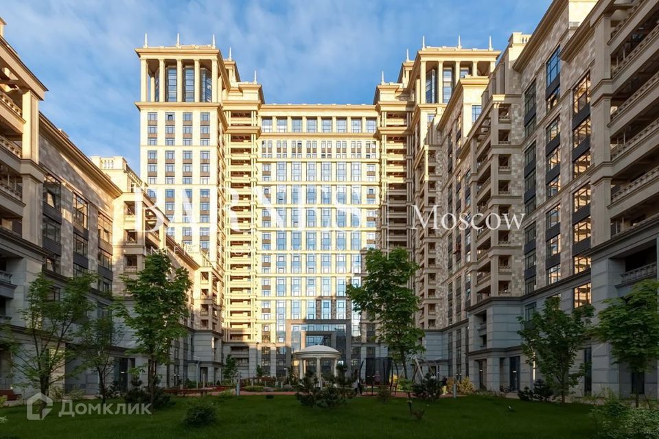 Продаётся 5-комнатная квартира, 180 м²