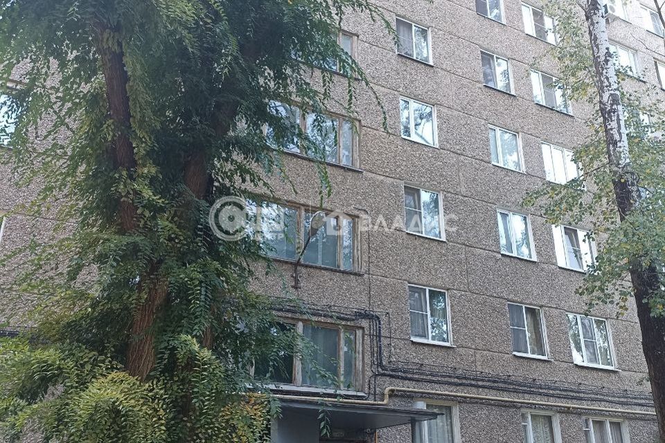Продаётся 3-комнатная квартира, 54.4 м²