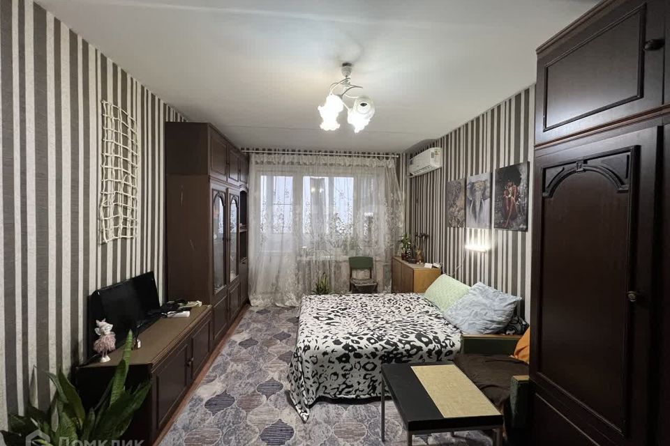 Продаётся 1-комнатная квартира, 35.8 м²