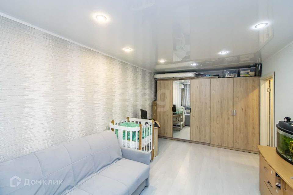 Продаётся 1-комнатная квартира, 35.9 м²