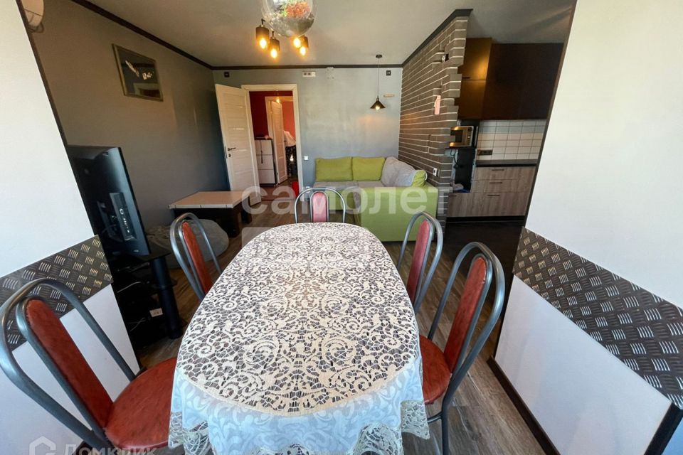 Продаётся 3-комнатная квартира, 55.1 м²