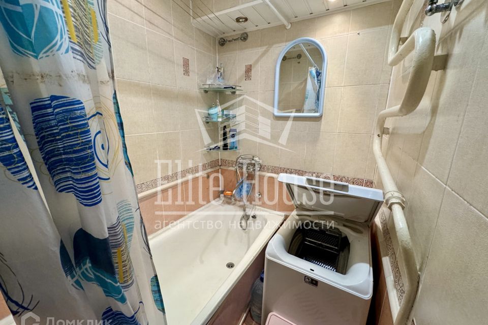Продаётся 2-комнатная квартира, 42.4 м²