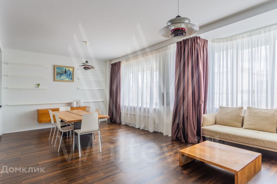 Сдаётся 4-комнатная квартира, 154 м²