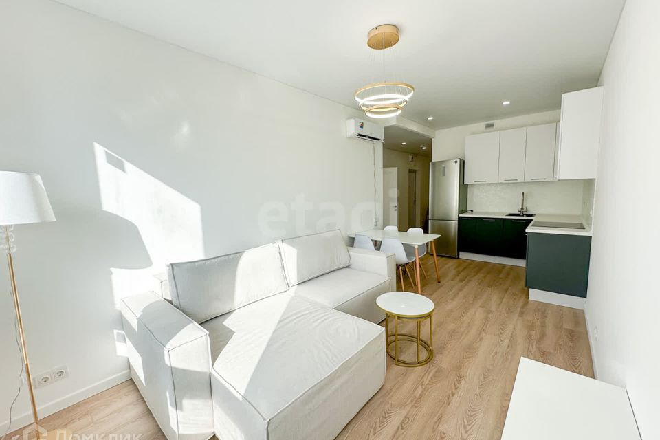 Продаётся 2-комнатная квартира, 51.7 м²
