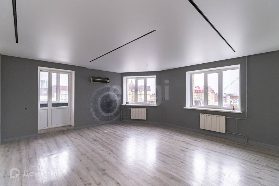 Продаётся 3-комнатная квартира, 117 м²