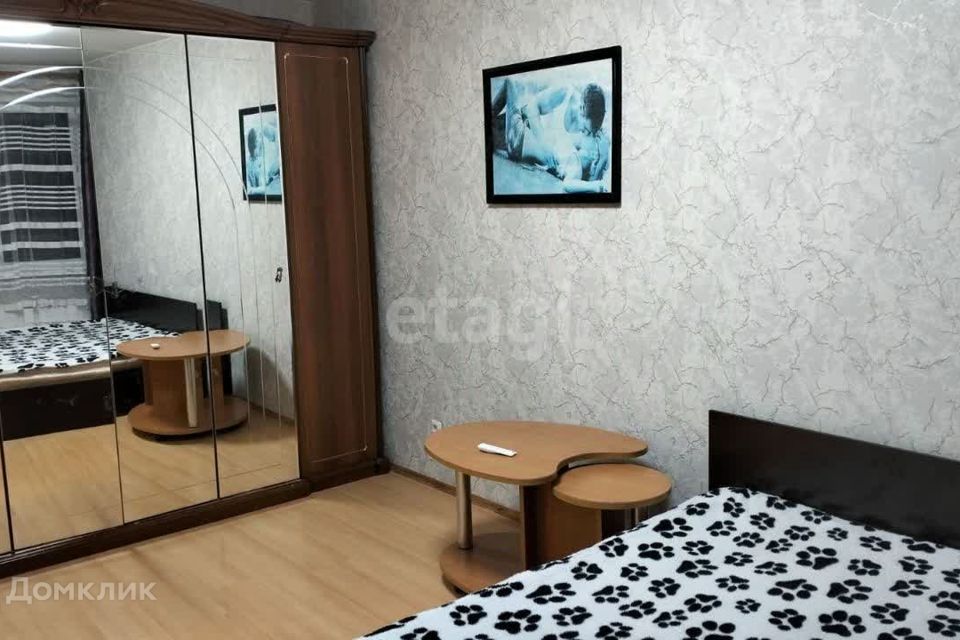 Сдаётся 2-комнатная квартира, 56 м²