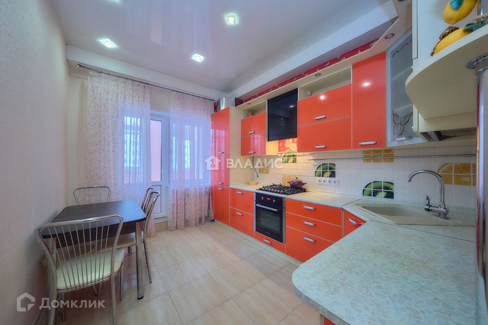 Продаётся 2-комнатная квартира, 64.4 м²