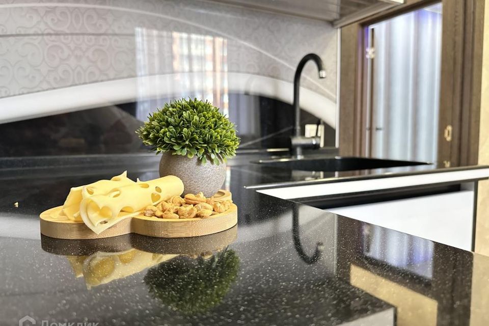 Продаётся 3-комнатная квартира, 80 м²