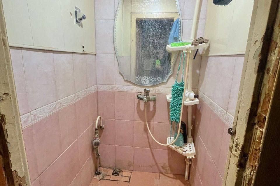 Продаётся комната в 1-комн. квартире, 13 м²