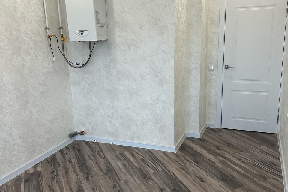 Продаётся 1-комнатная квартира, 43 м²