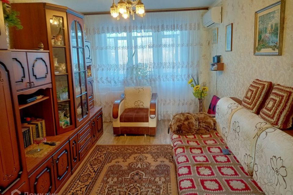 Продаётся 3-комнатная квартира, 60.5 м²