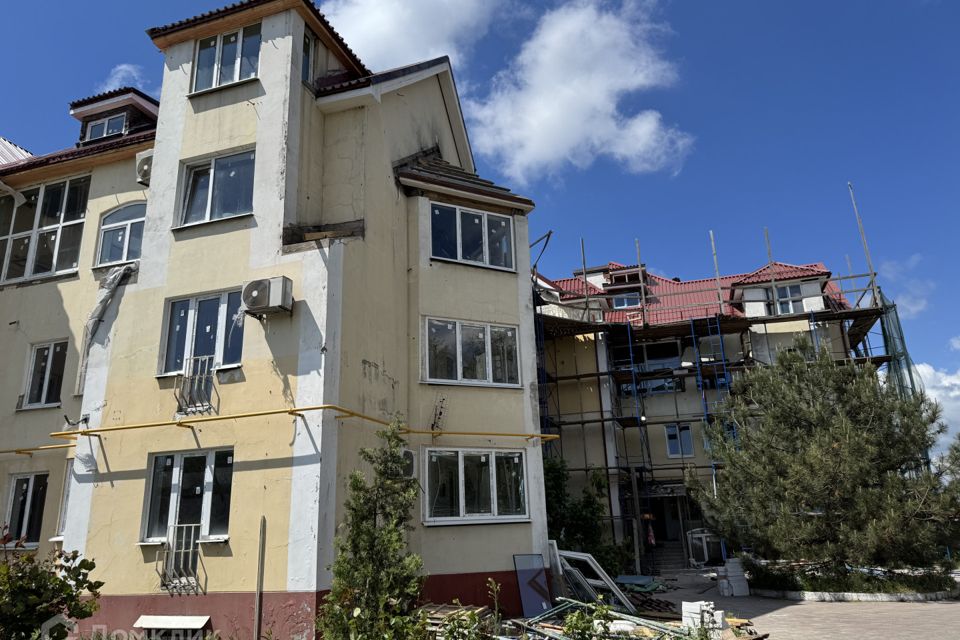 Продаётся 2-комнатная квартира, 60.5 м²