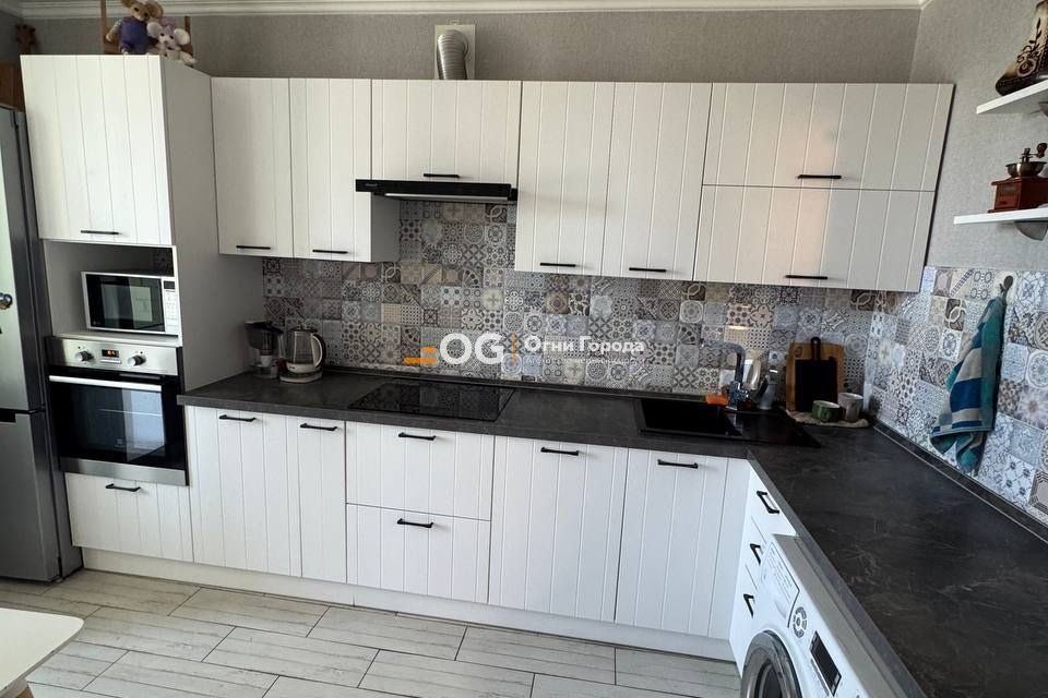 Продаётся 1-комнатная квартира, 49 м²