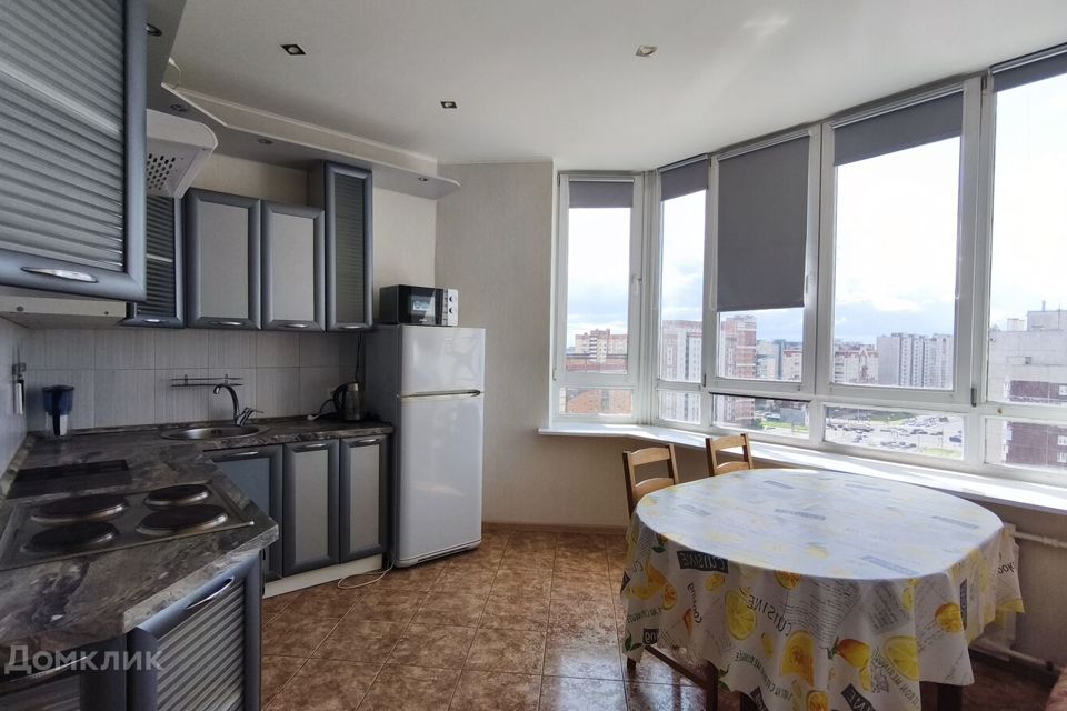 Сдаётся 1-комнатная квартира, 42 м²