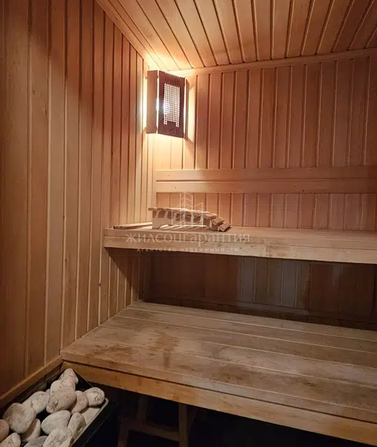 Продаётся 5-комнатная квартира, 173 м²