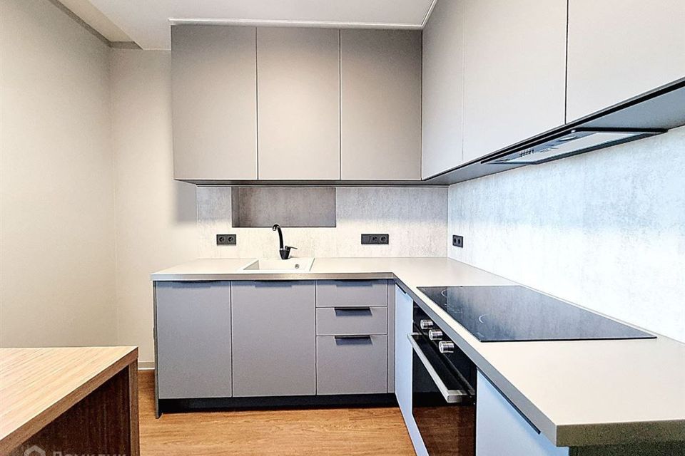 Продаётся 1-комнатная квартира, 37 м²