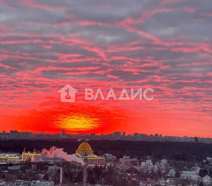 Продаётся 4-комнатная квартира, 122.9 м²