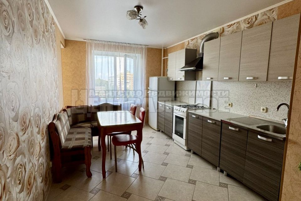 Сдаётся 2-комнатная квартира, 69 м²