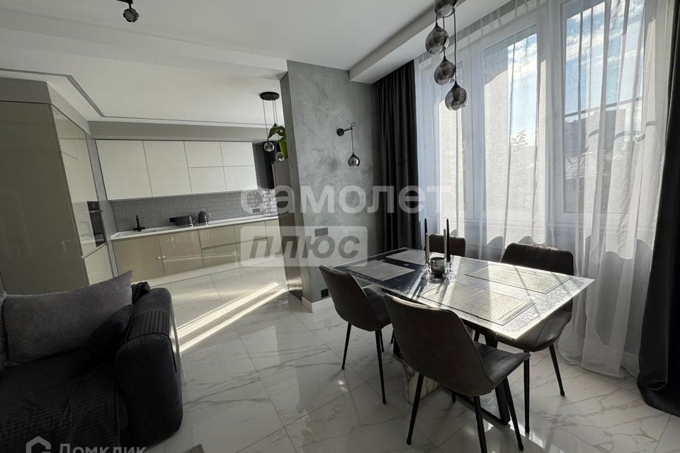 Продаётся 2-комнатная квартира, 71 м²