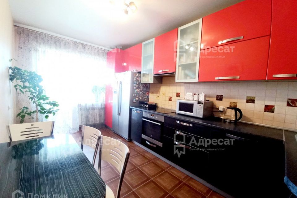 Продаётся 3-комнатная квартира, 104 м²