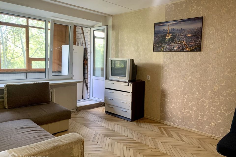 Продаётся 1-комнатная квартира, 35.8 м²