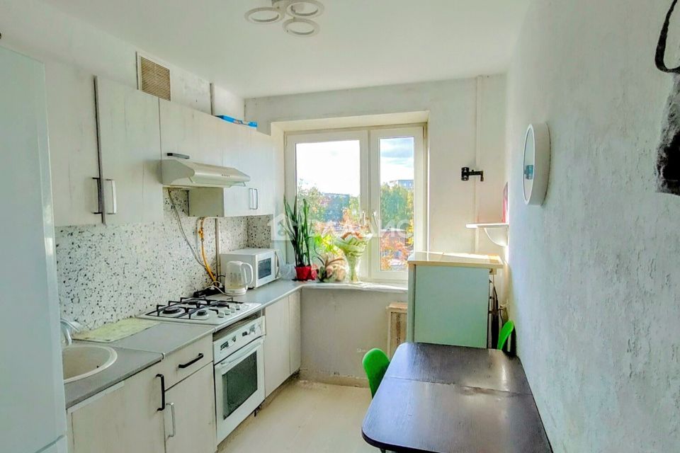 Продаётся 3-комнатная квартира, 63 м²