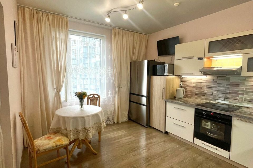 Продаётся 3-комнатная квартира, 92 м²