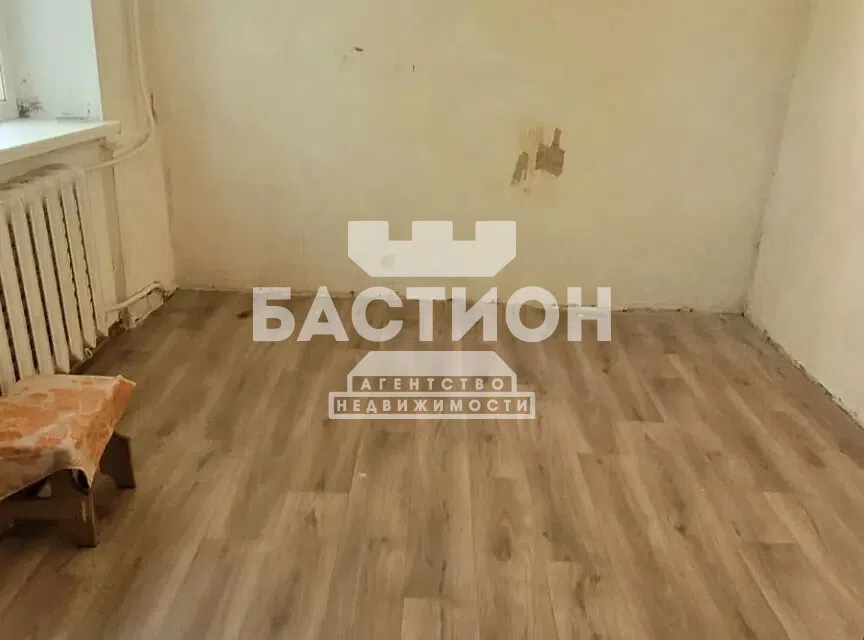 Продаётся 3-комнатная квартира, 41.8 м²