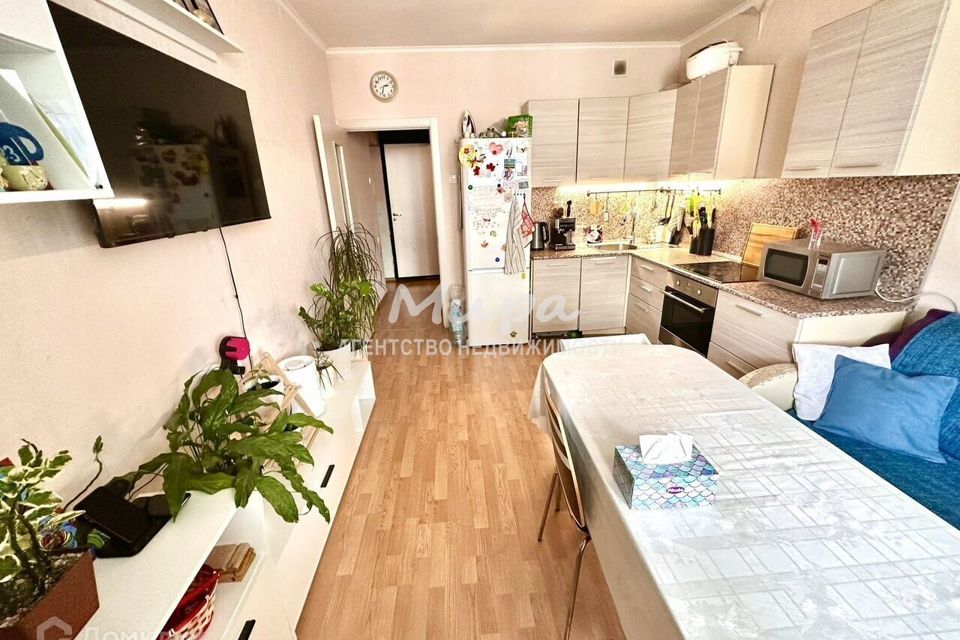 Продаётся 2-комнатная квартира, 56.1 м²