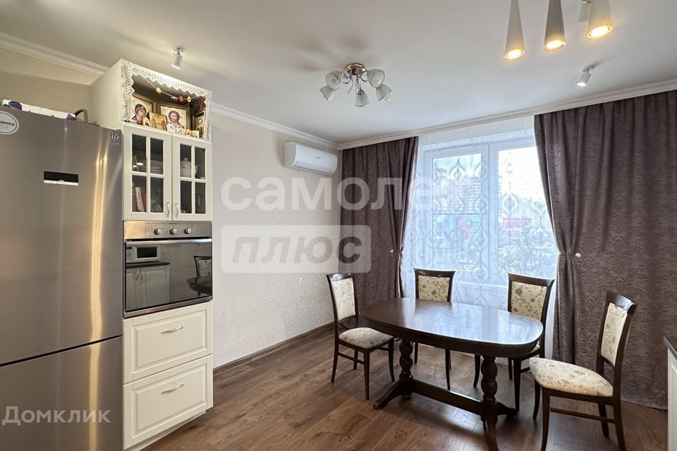 Продаётся 3-комнатная квартира, 76.7 м²