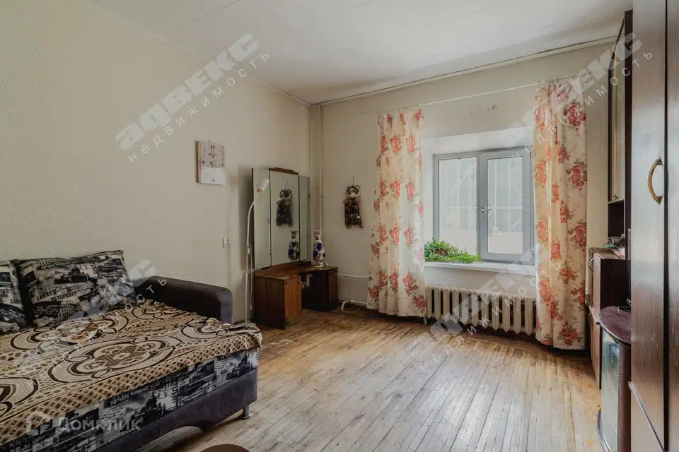 Продаётся 4-комнатная квартира, 108 м²
